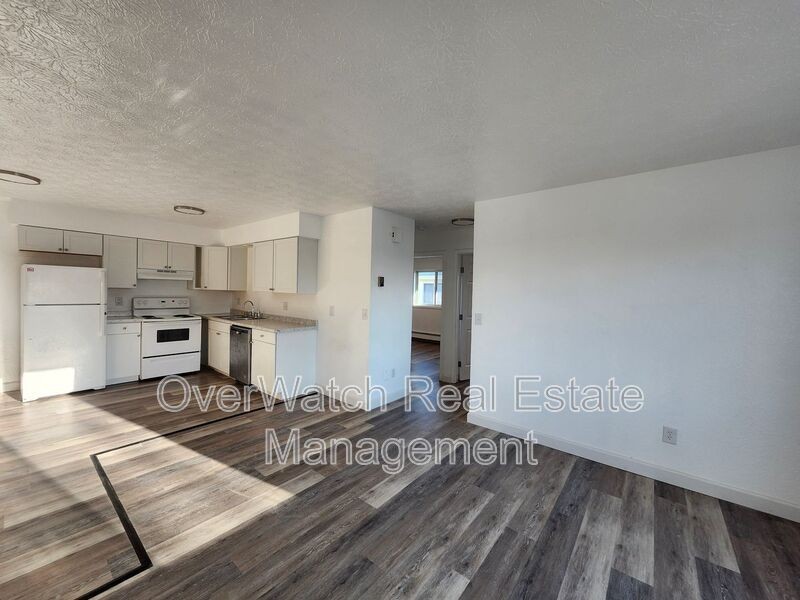 821 E 12th Ave #3 - Photo 2 of 7