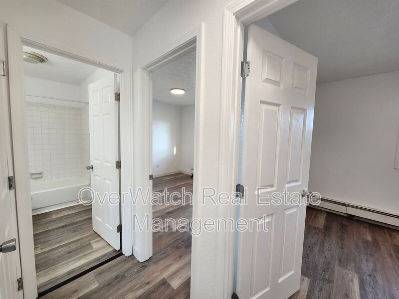 821 E 12th Ave #3 - Photo 4 of 7