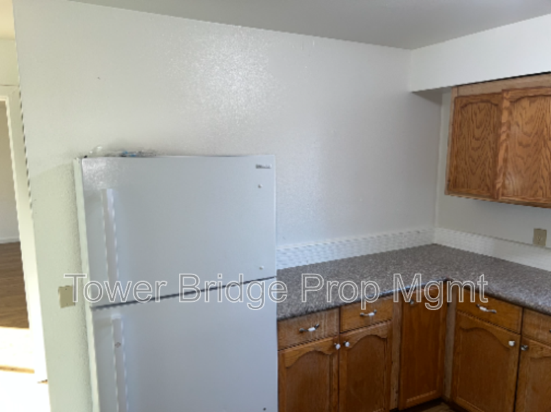 2740 Crosby Way #B - Photo 5 of 14