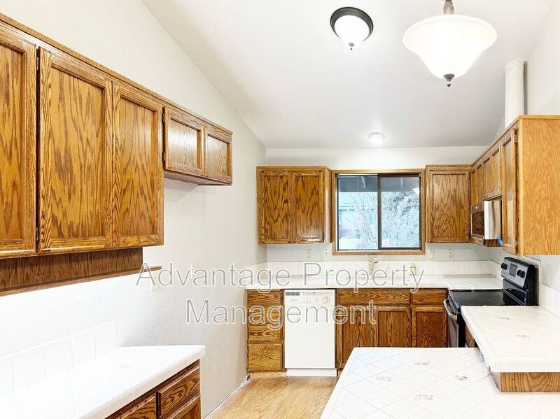 3698 Northwest Oleander Place - Photo 2 of 14