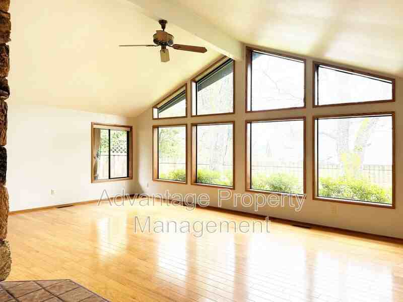 3698 Northwest Oleander Place - Photo 6 of 14