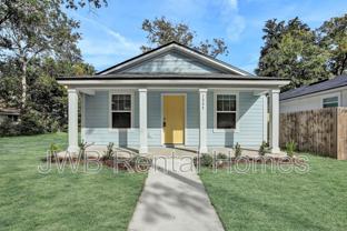 1327 W 7th St - Photo 1 of 1