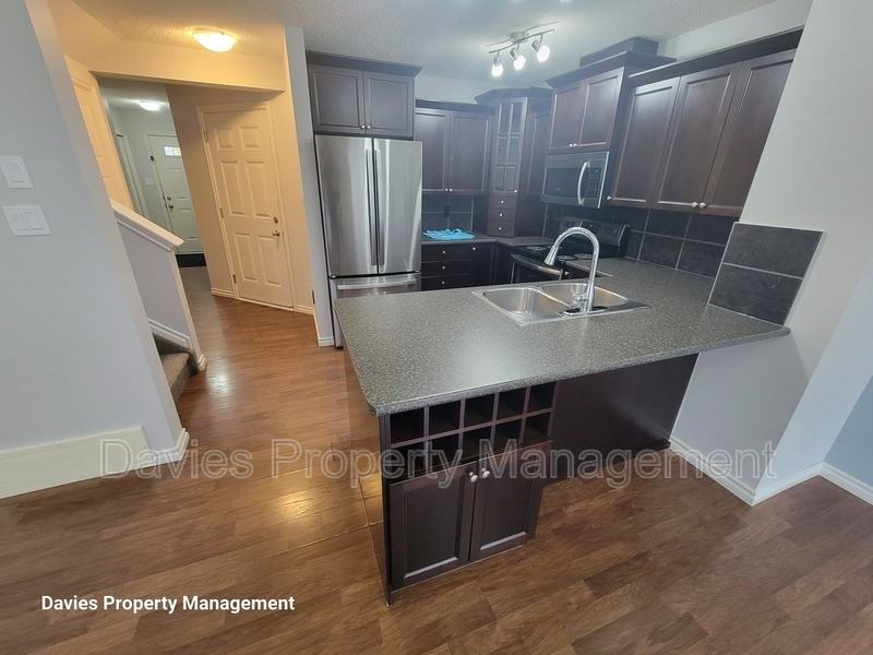 3209 Whitelaw Dr Nw - Photo 3 of 19