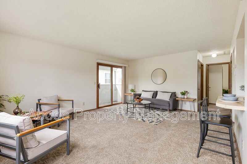 1418 Emery Ct #3 - Photo 3 of 19