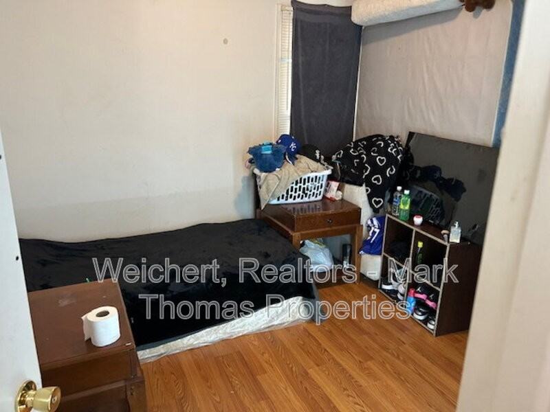 311 Swift Ave #104 - Photo 2 of 9