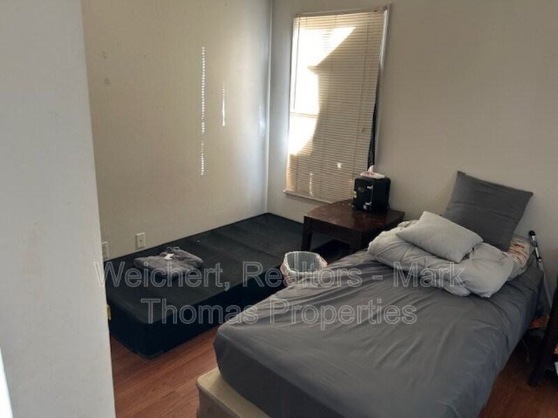 311 Swift Ave #104 - Photo 3 of 9