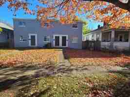 featured image of 446 S Yale Ave