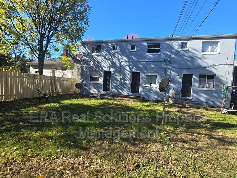 446 S Yale Ave - Photo 7 of 7