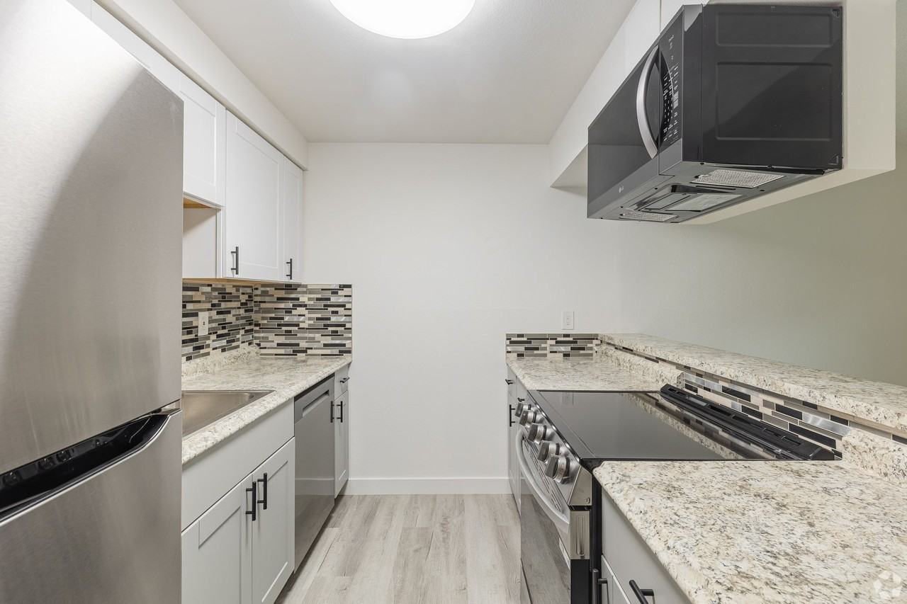 Images Garden View Apartments - Photo 2 of 50