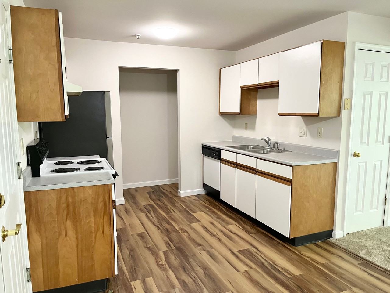 Olde Orchard Park - Photo 3 of 29