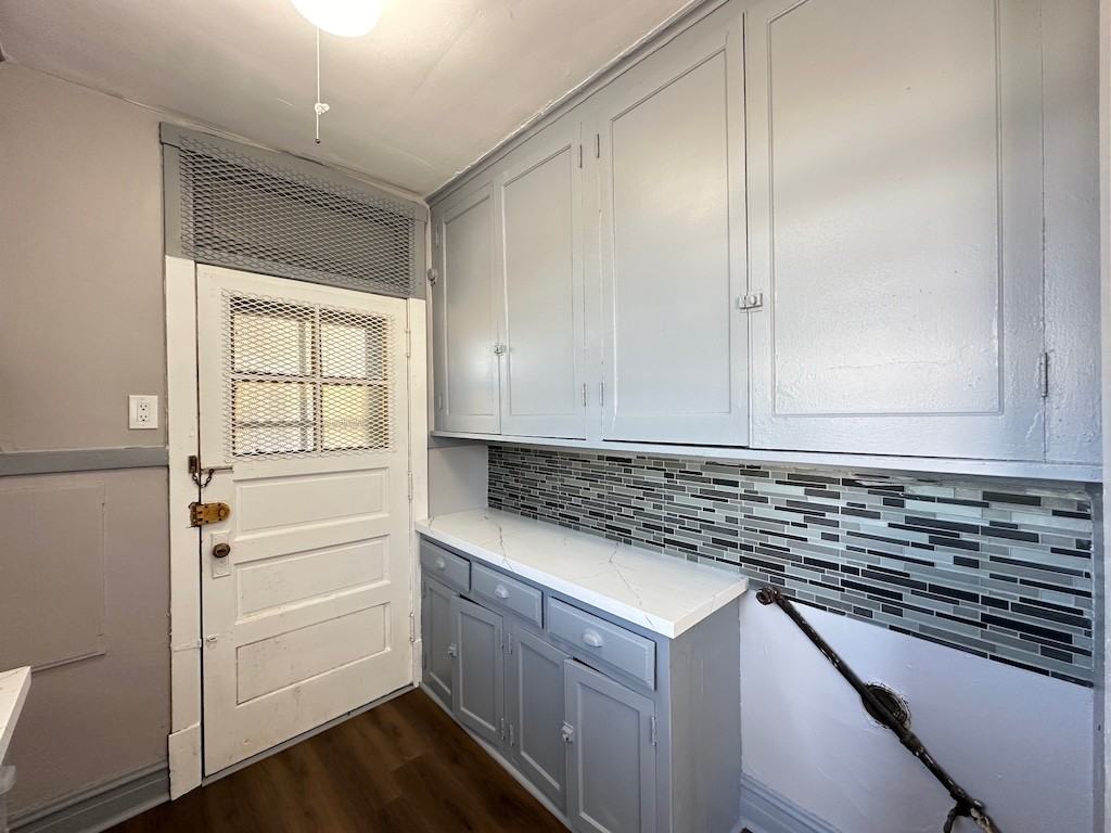 3123 N Hamlin Ave #3C - Photo 4 of 21