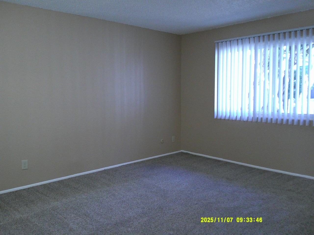 Irish Hills Hamlet Apartments - Photo 7 of 13