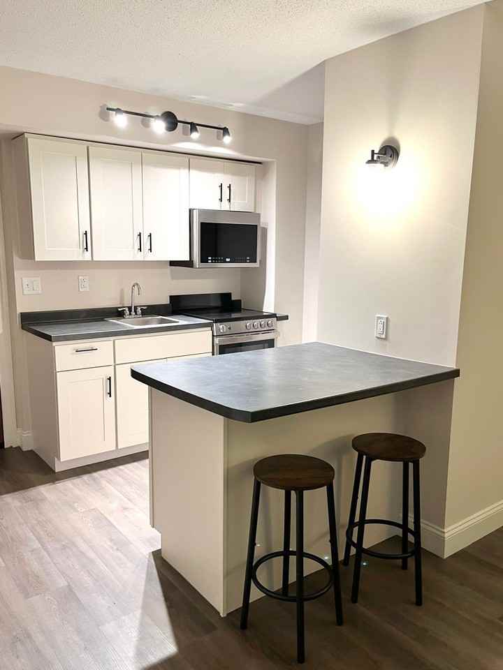 144 Larkin Way - Photo 3 of 19