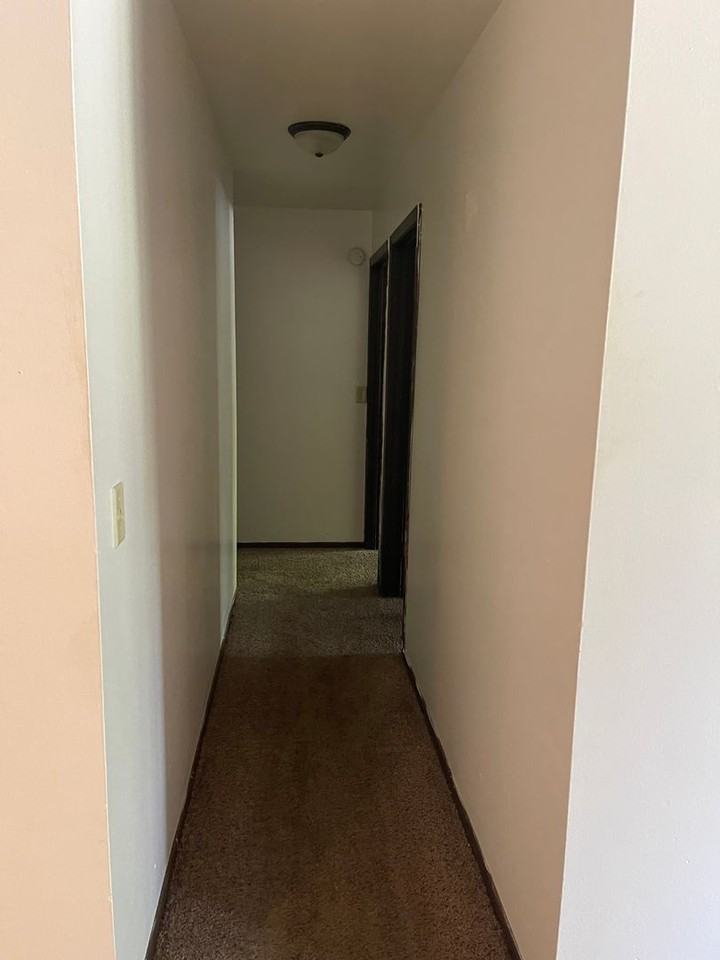 202 1st St - Photo 4 of 21