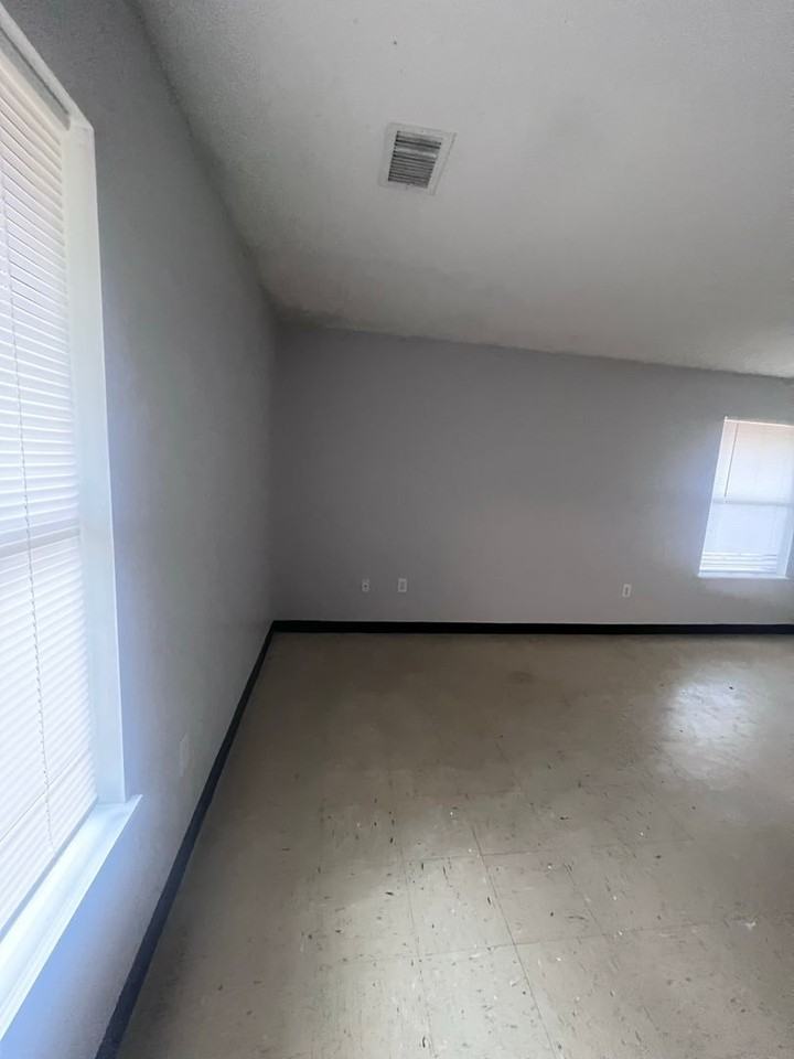 Asbury Oaks Apartments - Photo 7 of 25