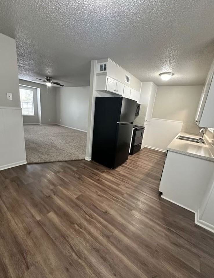 Oak View Apartments - Photo 4 of 8