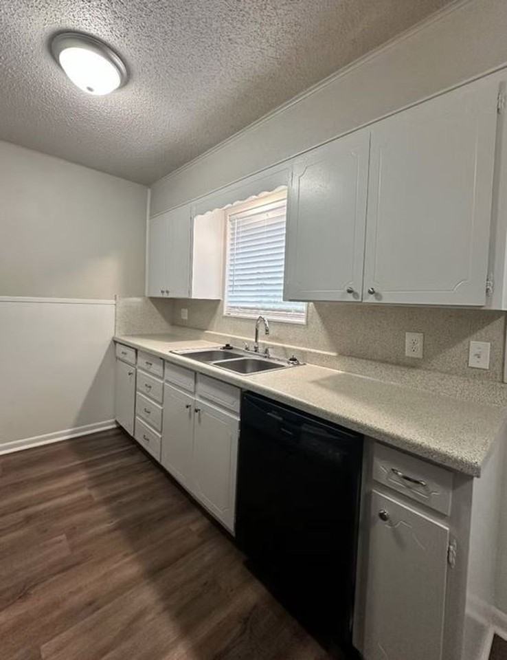 Oak View Apartments - Photo 5 of 8