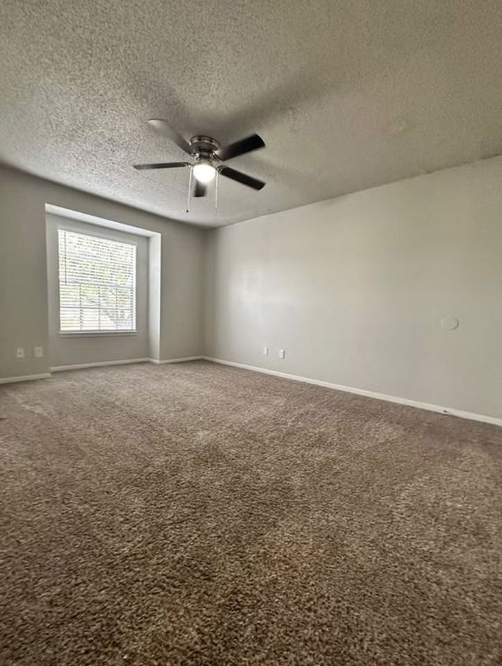 Oak View Apartments - Photo 6 of 8