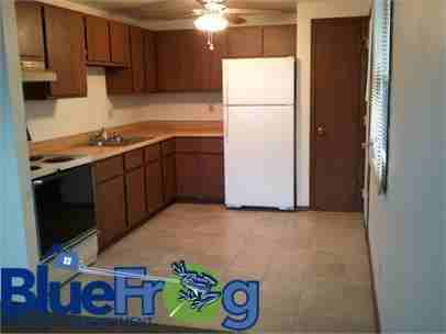 933 - 935 Shea Ave. - Photo 2 of 7