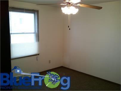 933 - 935 Shea Ave. - Photo 3 of 7