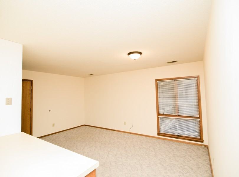 1312 Southwest Boulevard - Photo 3 of 6