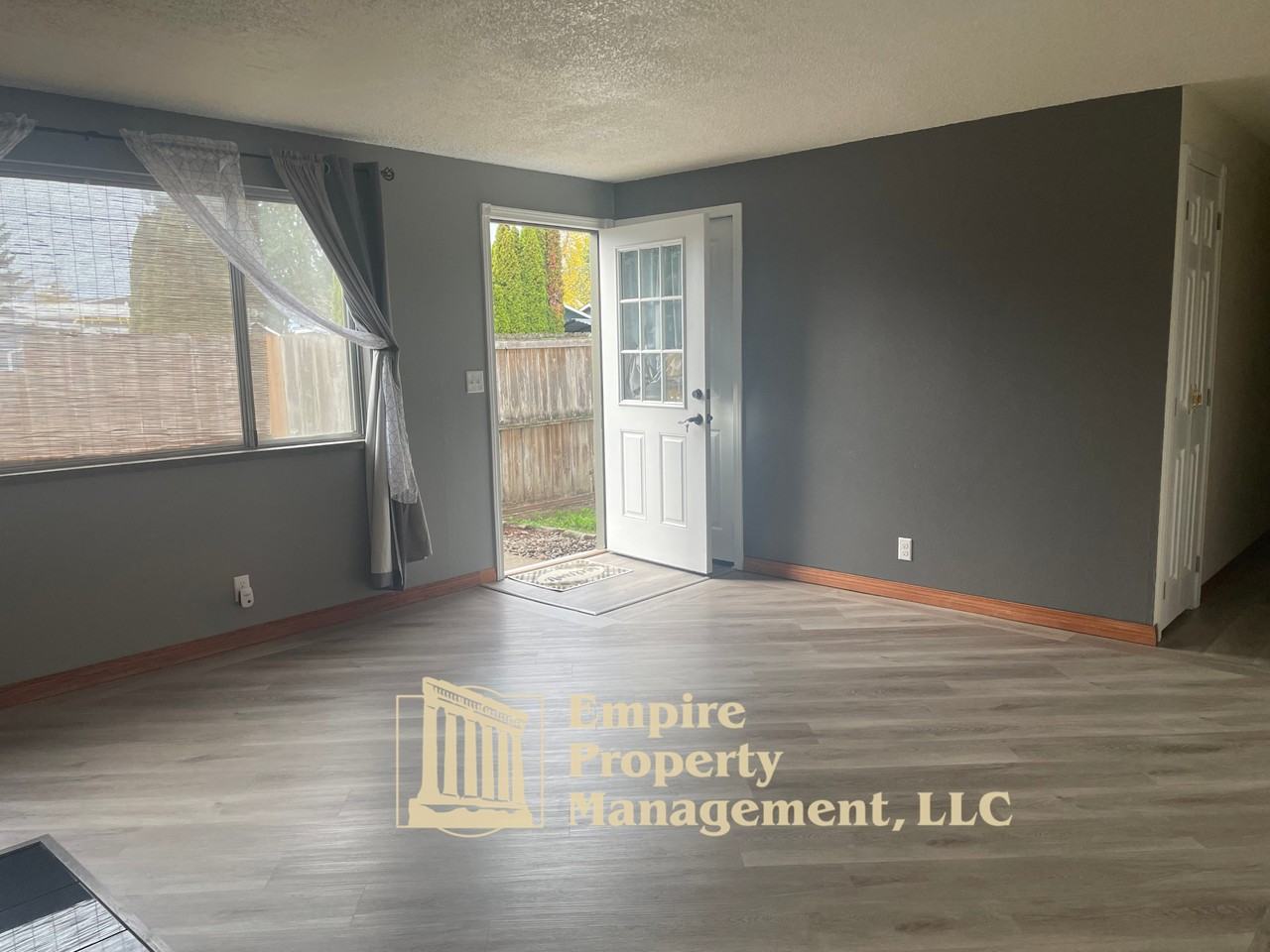 5206 E Street - Photo 5 of 16