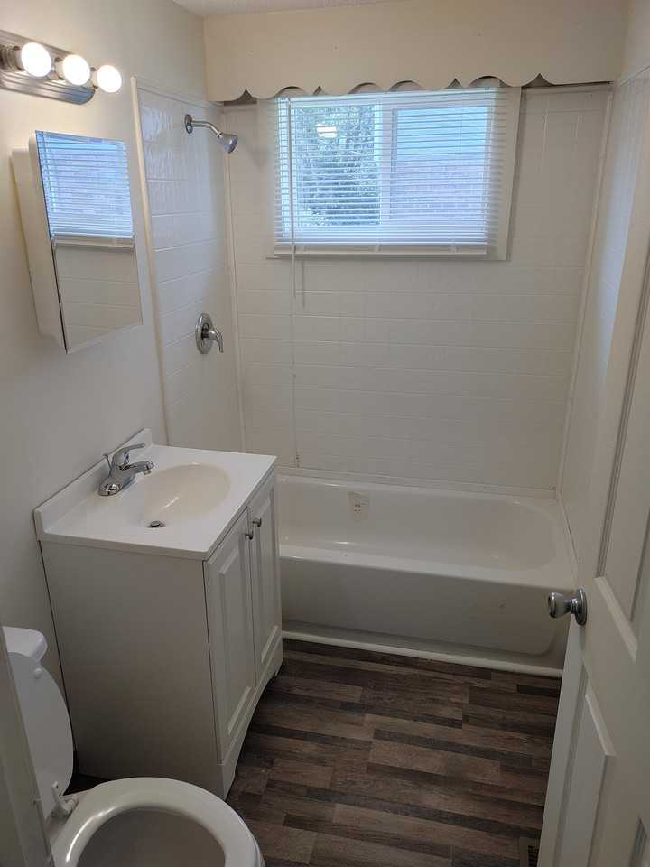 107 Hill Street - Photo 4 of 22