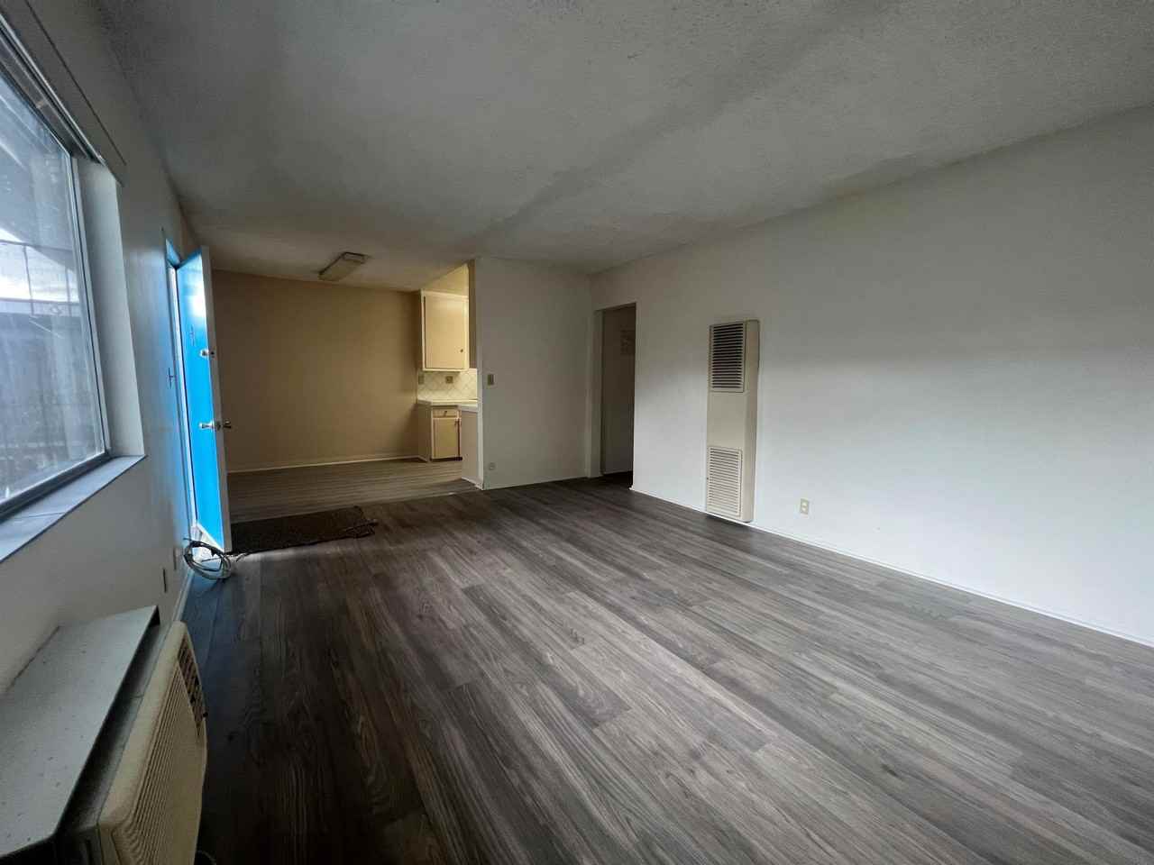 325 NEW AVENUE (114) - Photo 4 of 9