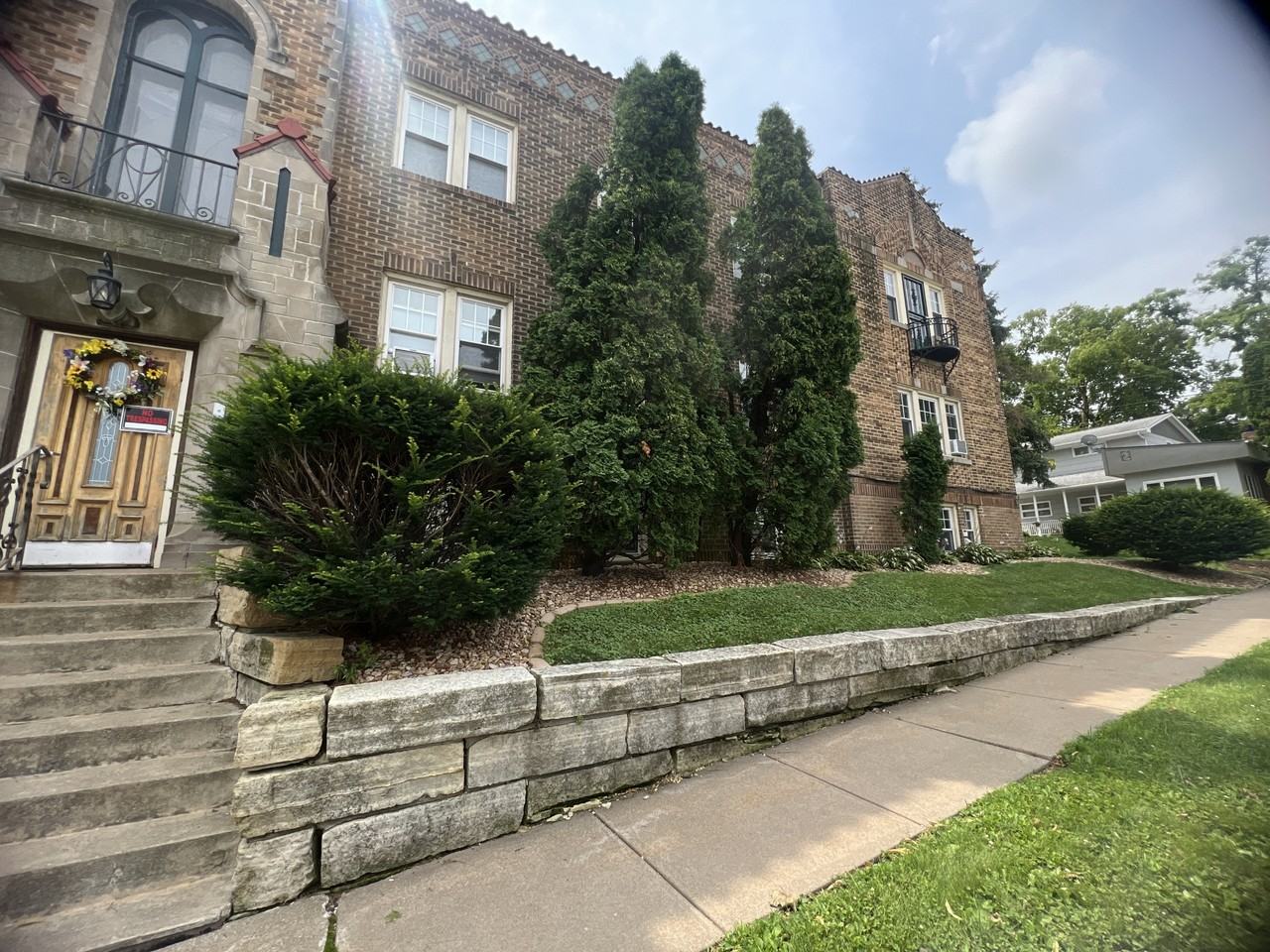 610 Cooper Place - Photo 3 of 29