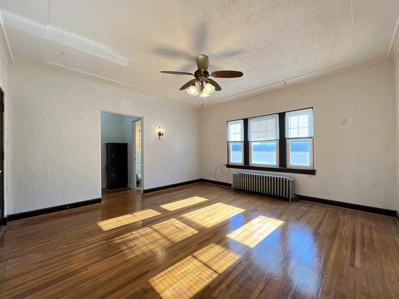 610 Cooper Place - Photo 6 of 29