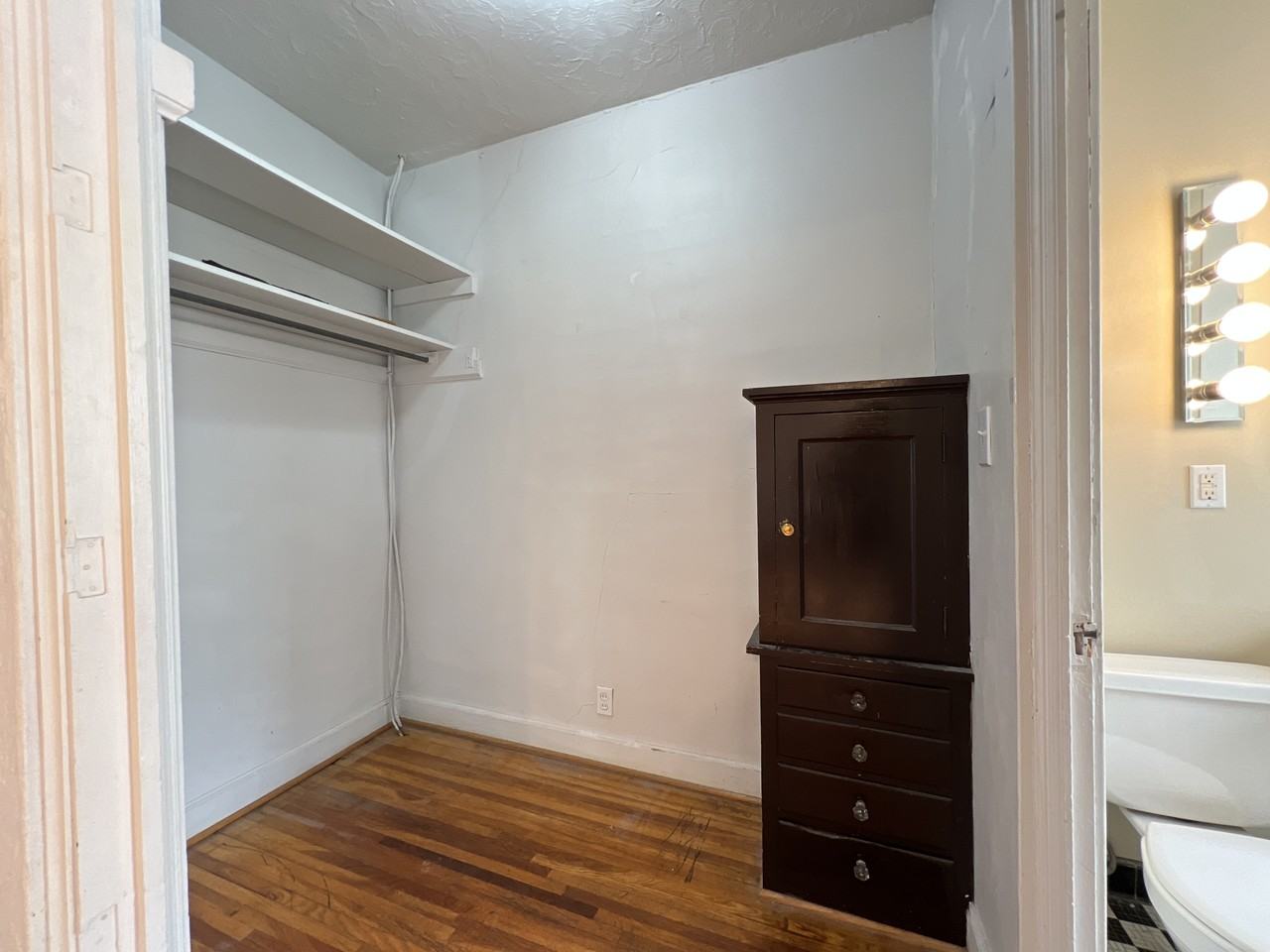 610 Cooper Place - Photo 7 of 29