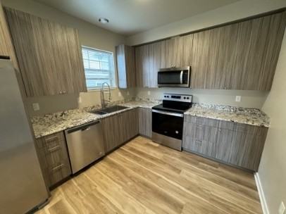 441 Talent Ave - Photo 6 of 27