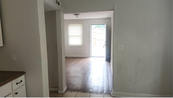 564 Joseph E Lowery - Photo 3 of 7