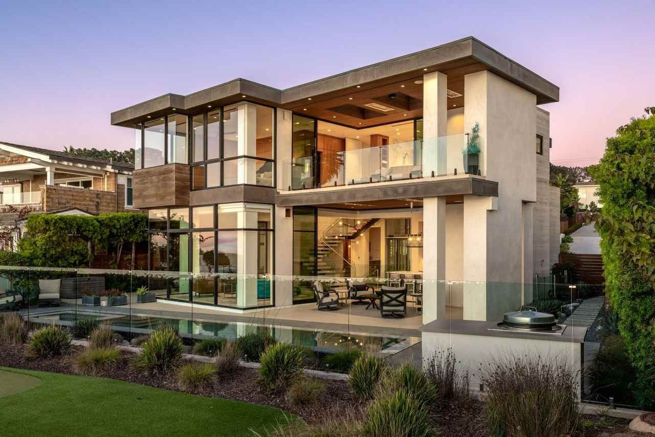 516 Stratford Court - Photo 2 of 43