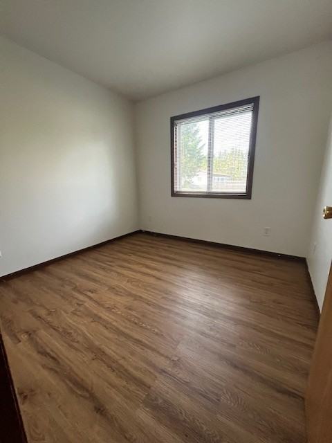 721 W Maple St - Photo 3 of 17