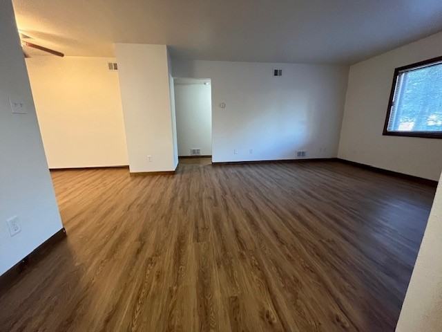 721 W Maple St - Photo 7 of 17