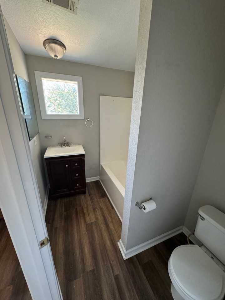 1319 Autumn Avenue - Photo 4 of 30