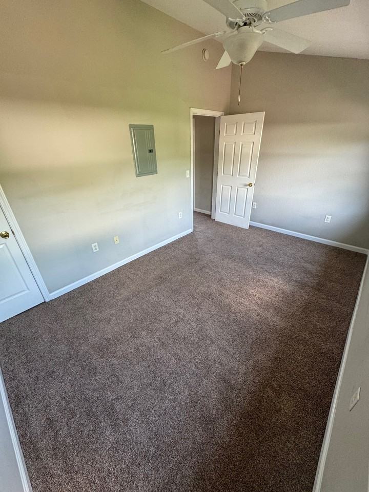 1319 Autumn Avenue - Photo 7 of 30