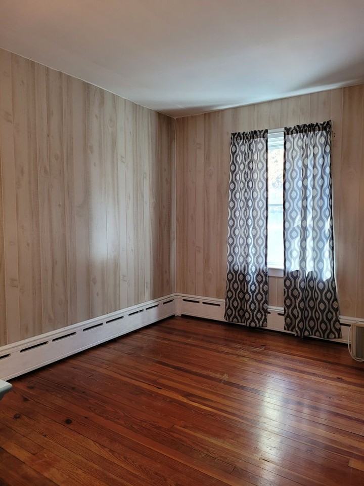 206 Roxbury Rd - Photo 7 of 14
