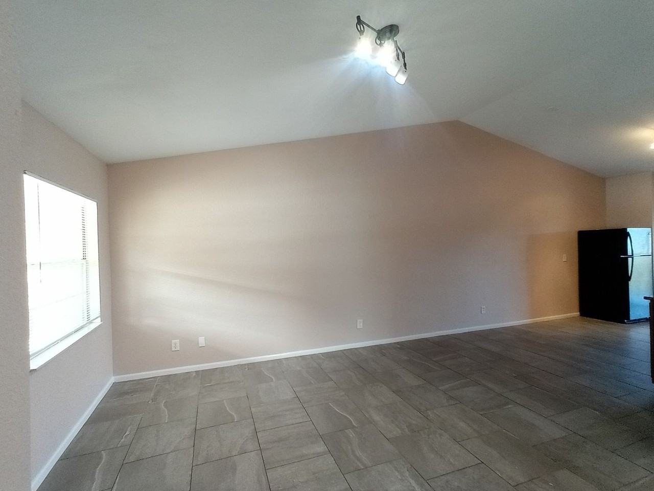 104 Berger Ct - Photo 3 of 19