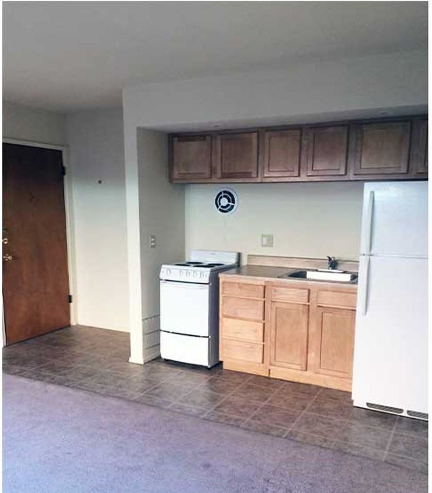 Ludlow 922-926 - Photo 2 of 17