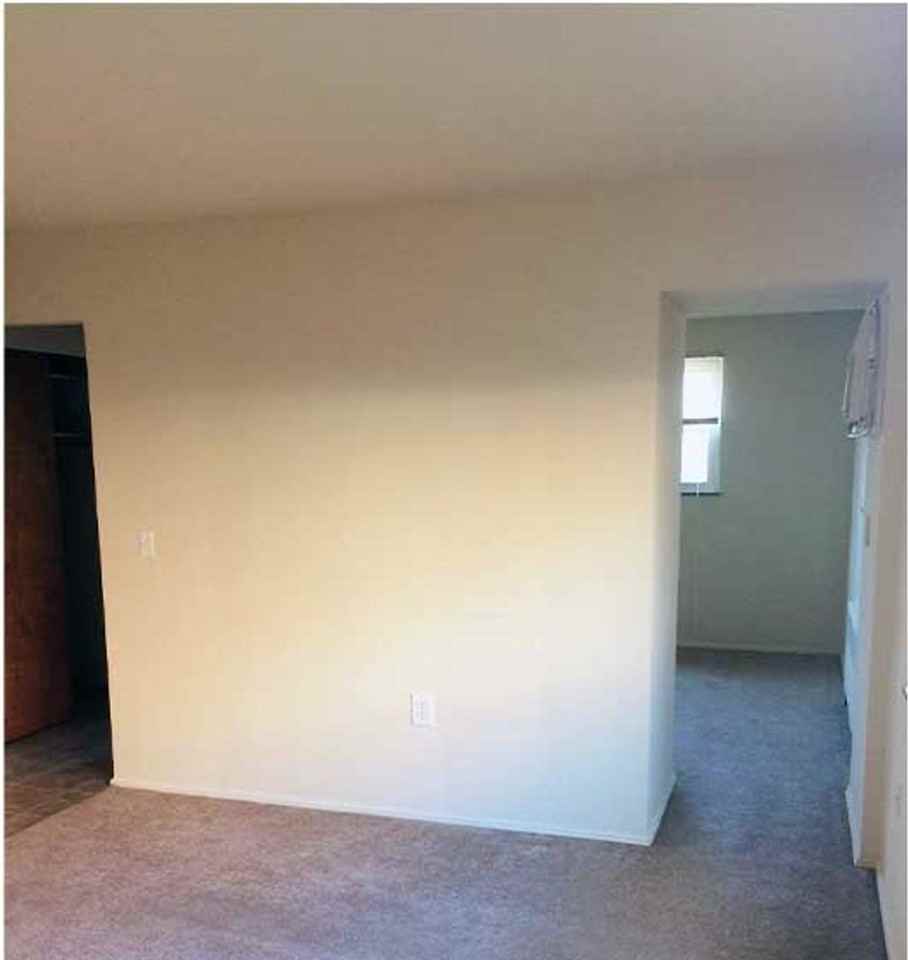 Ludlow 922-926 - Photo 4 of 17