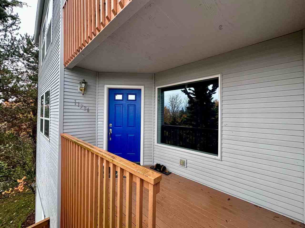 11736 Southeast Lexington Street - Photo 3 of 18