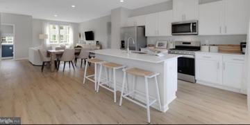 featured image of 10 Baybreeze Dr