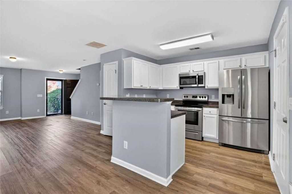 3449 Parc Dr Sw - Photo 7 of 17