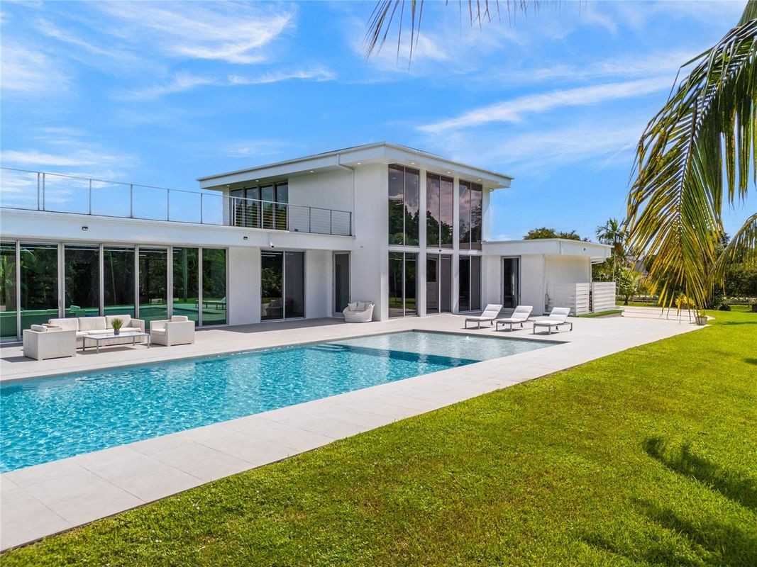 17250 Sw 52nd Ct - Photo 2 of 49