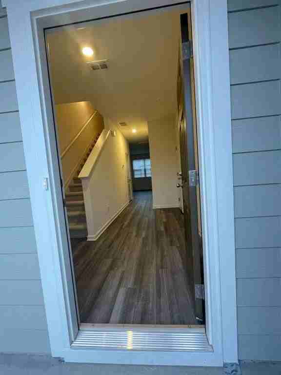 317 Winton Way - Photo 2 of 10