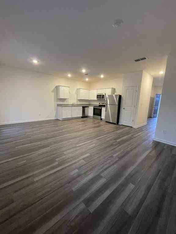 317 Winton Way - Photo 3 of 10