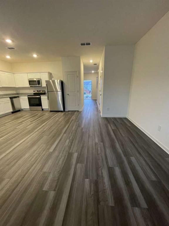 317 Winton Way - Photo 4 of 10