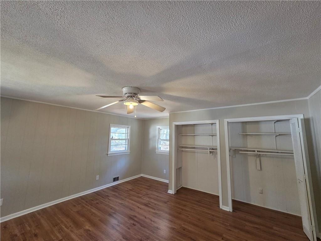 948 Green Valley Rd Sw - Photo 2 of 15